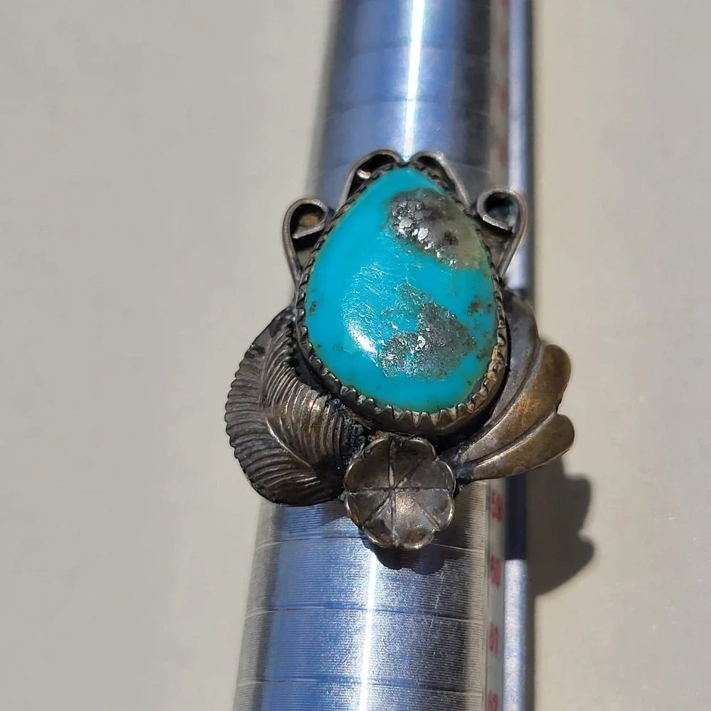 Vintage Genuine Turquoise Ring Size 7.75 Blue Leaf Flower Southwestern
